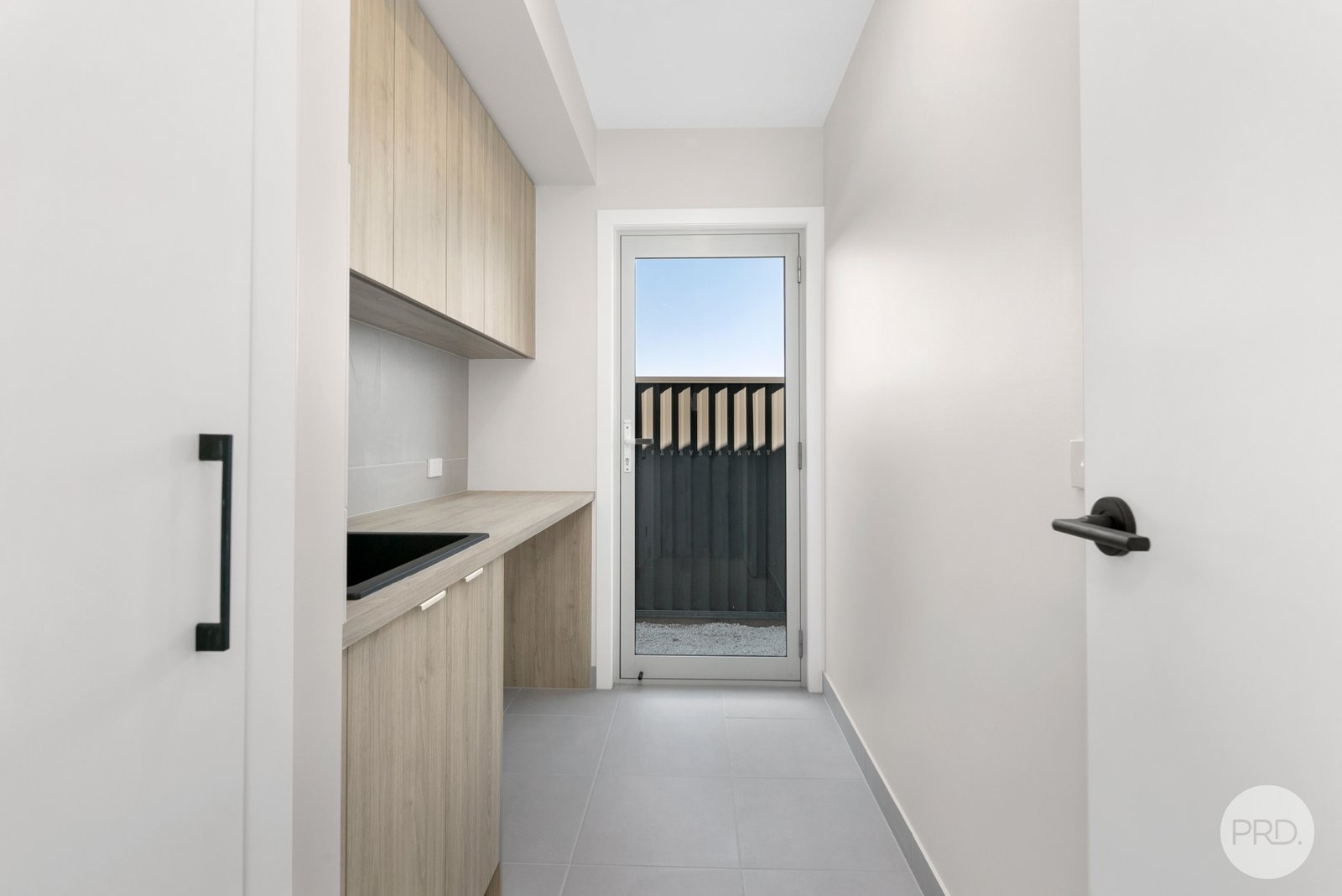 8 Thurling Parade LUCAS 10