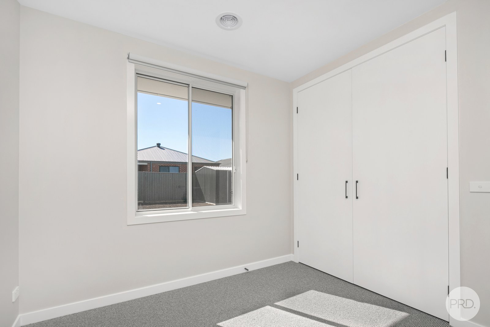 8 Thurling Parade LUCAS 12