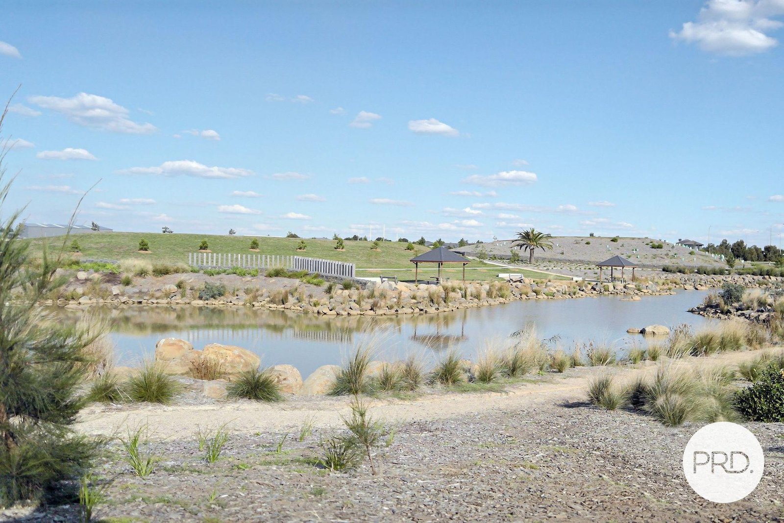 8 Thurling Parade LUCAS 15