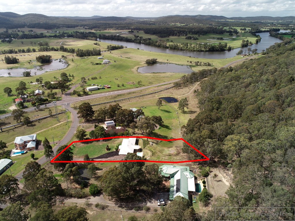 8 Timbertop Road GLEN OAK 2