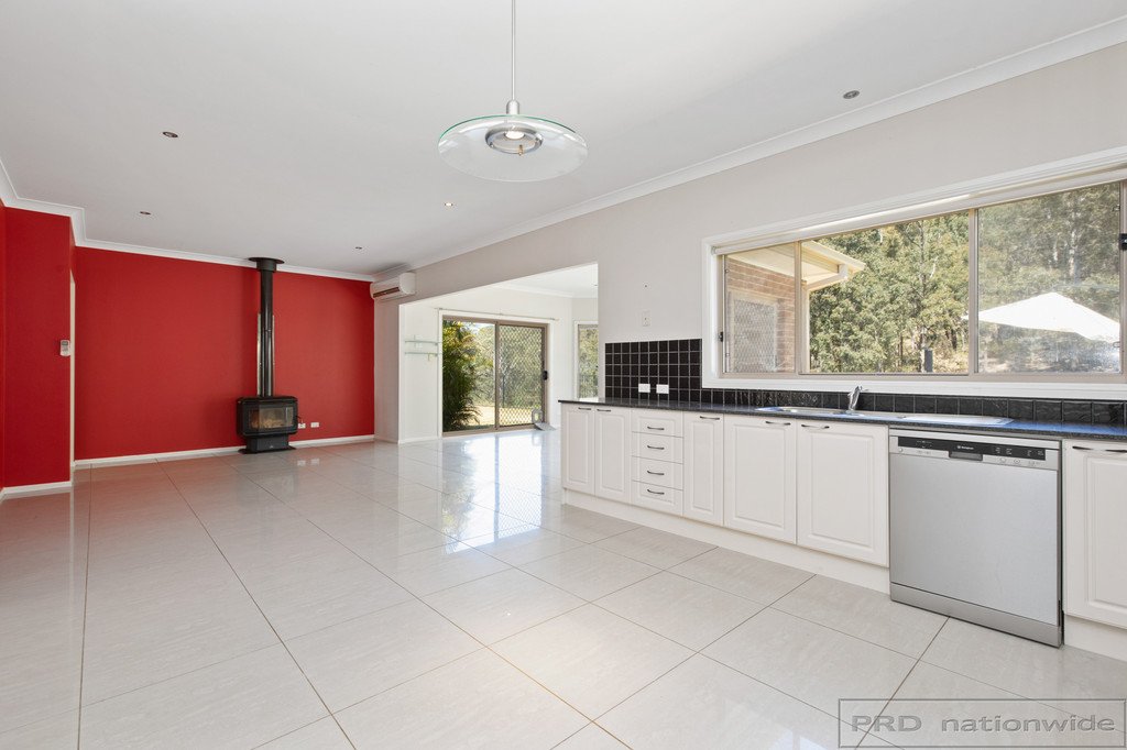 8 Timbertop Road GLEN OAK 7