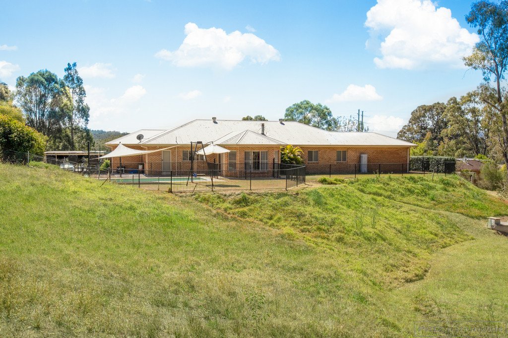 8 Timbertop Road GLEN OAK 16