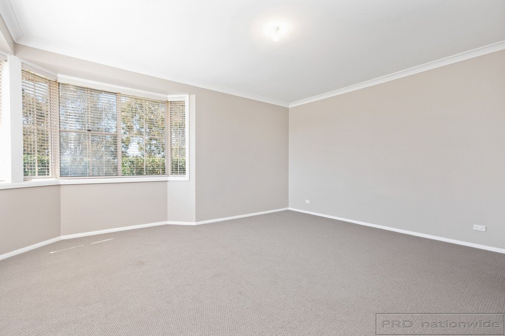 8 Timbertop Road GLEN OAK 18