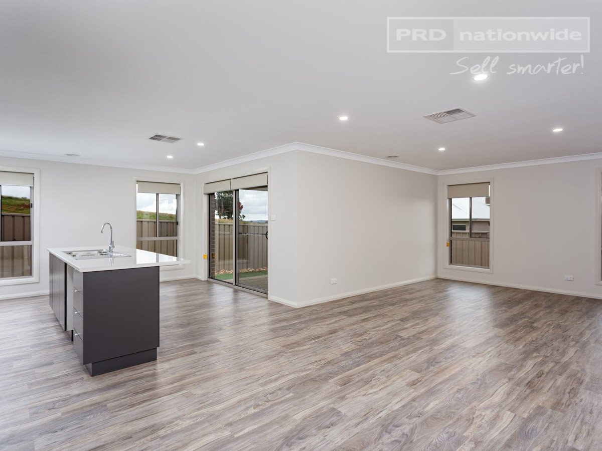 8 Tingwell Place LLOYD 2