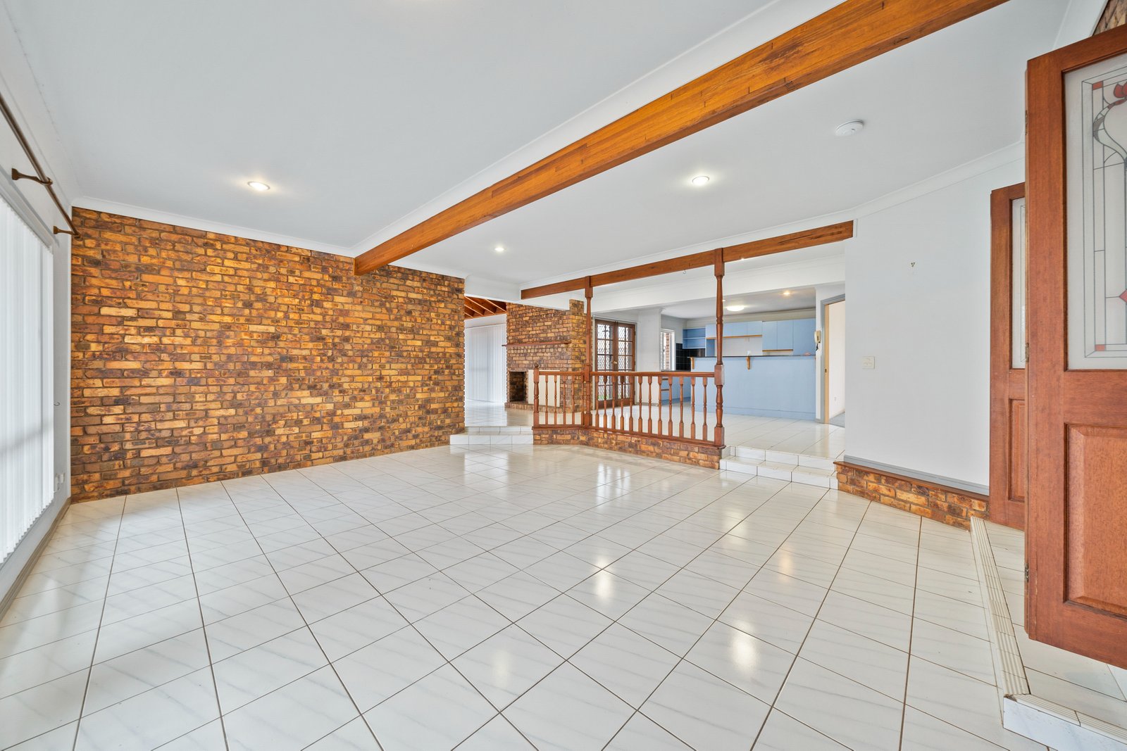 8 Toondah Court VICTORIA POINT 2