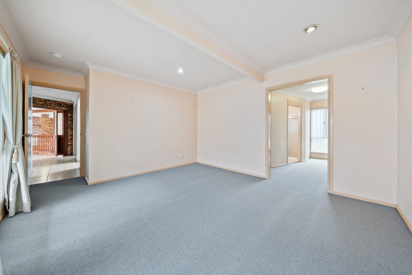 8 Toondah Court VICTORIA POINT 10