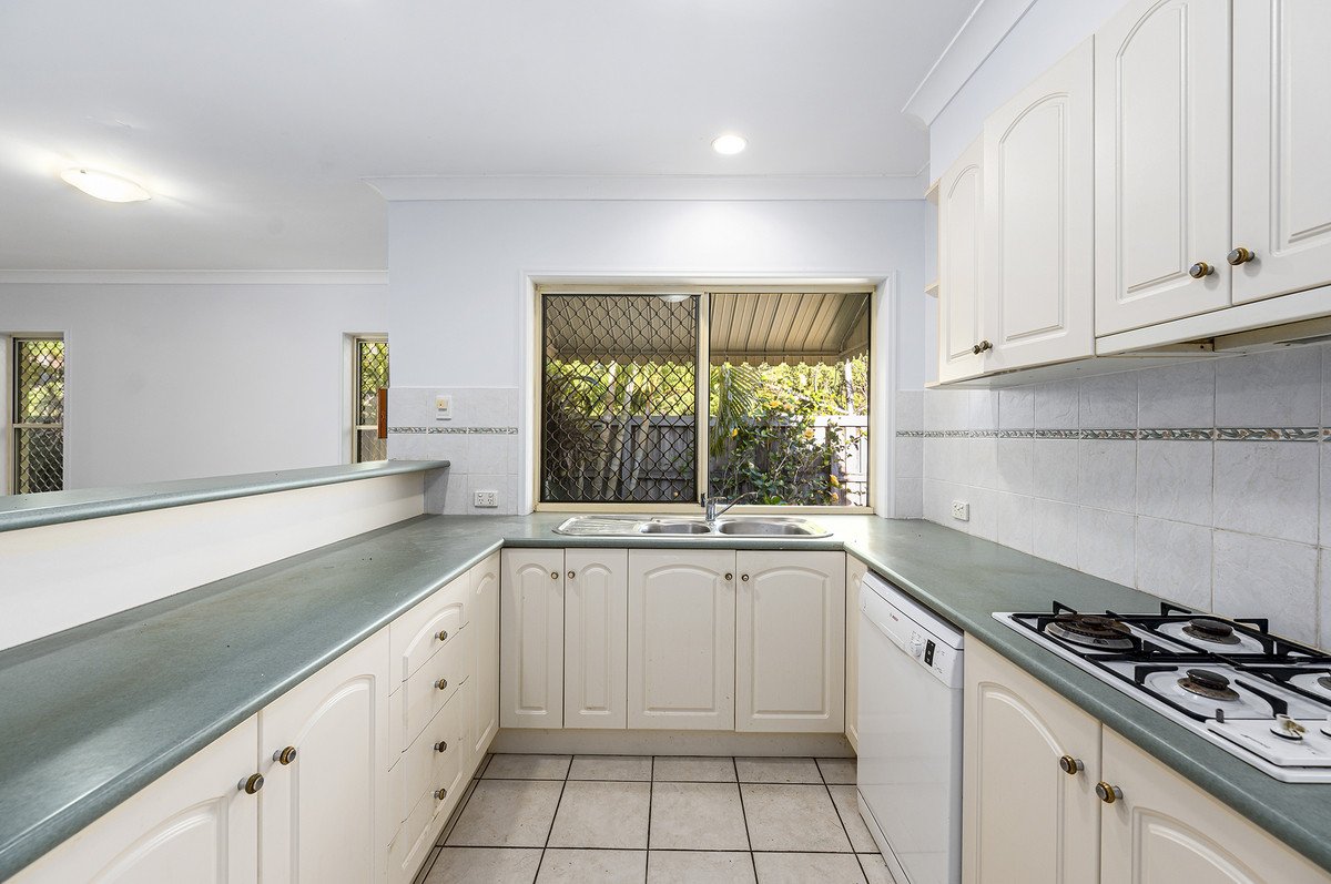 8 Torres Court Burleigh Waters 4