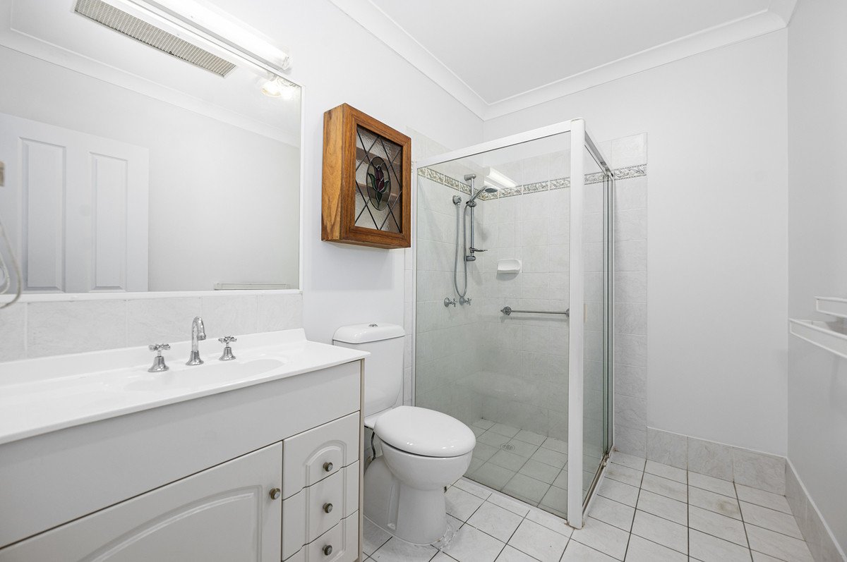 8 Torres Court Burleigh Waters 7