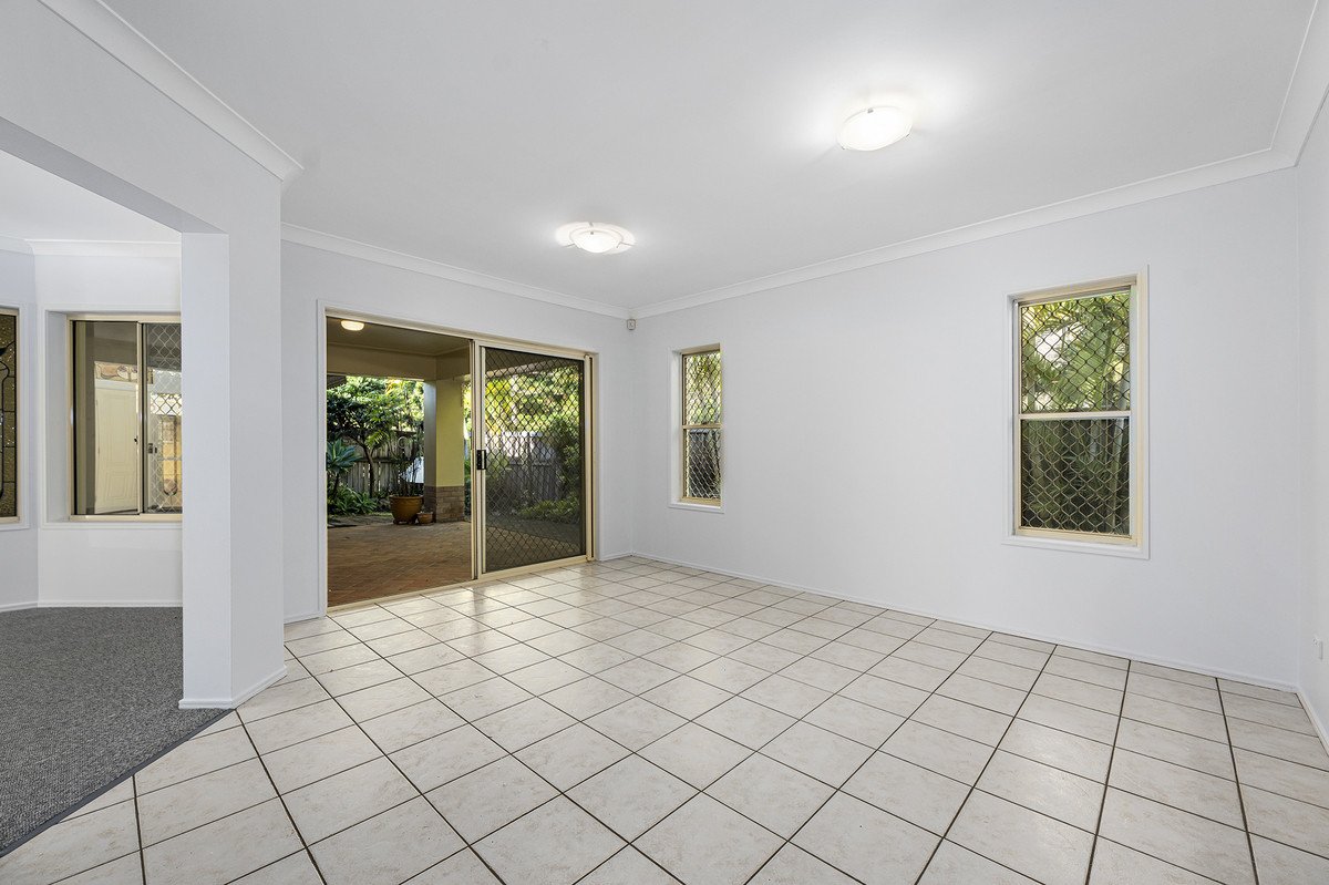 8 Torres Court Burleigh Waters 9