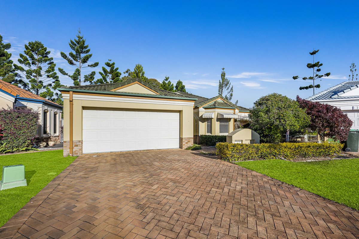 8 Torres Court Burleigh Waters 13