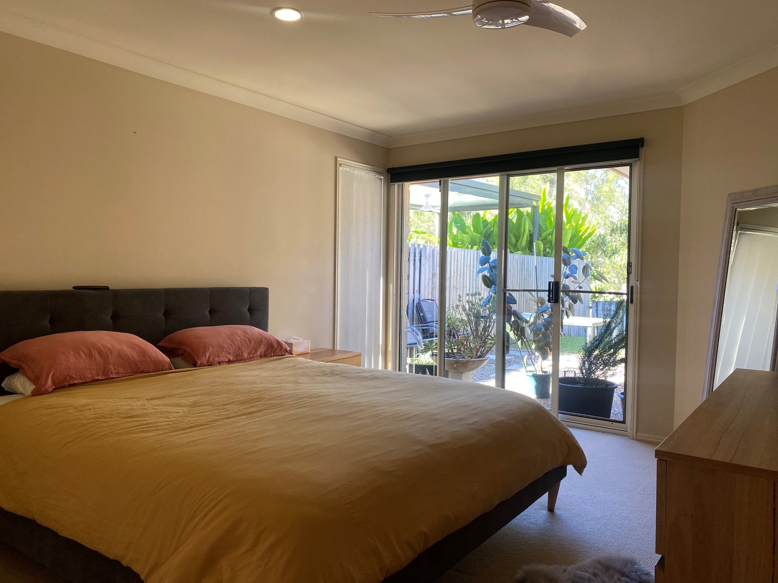 8 Tracey Crescent VARSITY LAKES 6