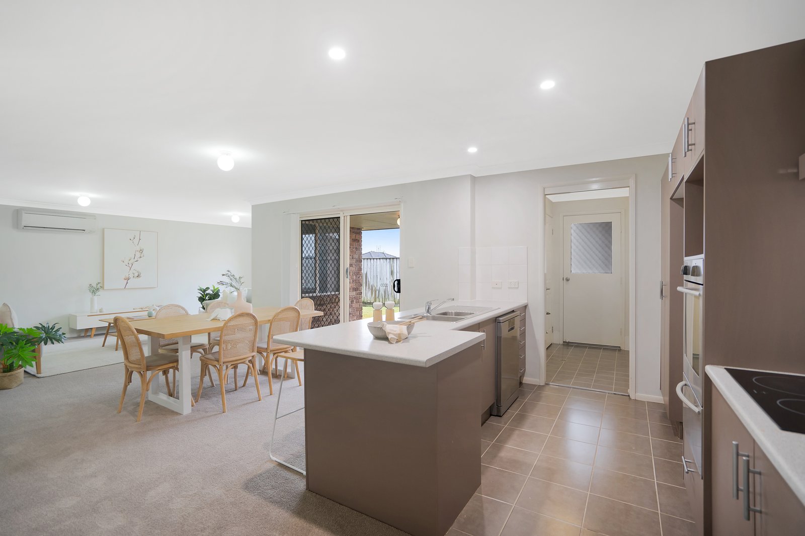 8 Trellis court Branxton NSW 2335  BRANXTON 5