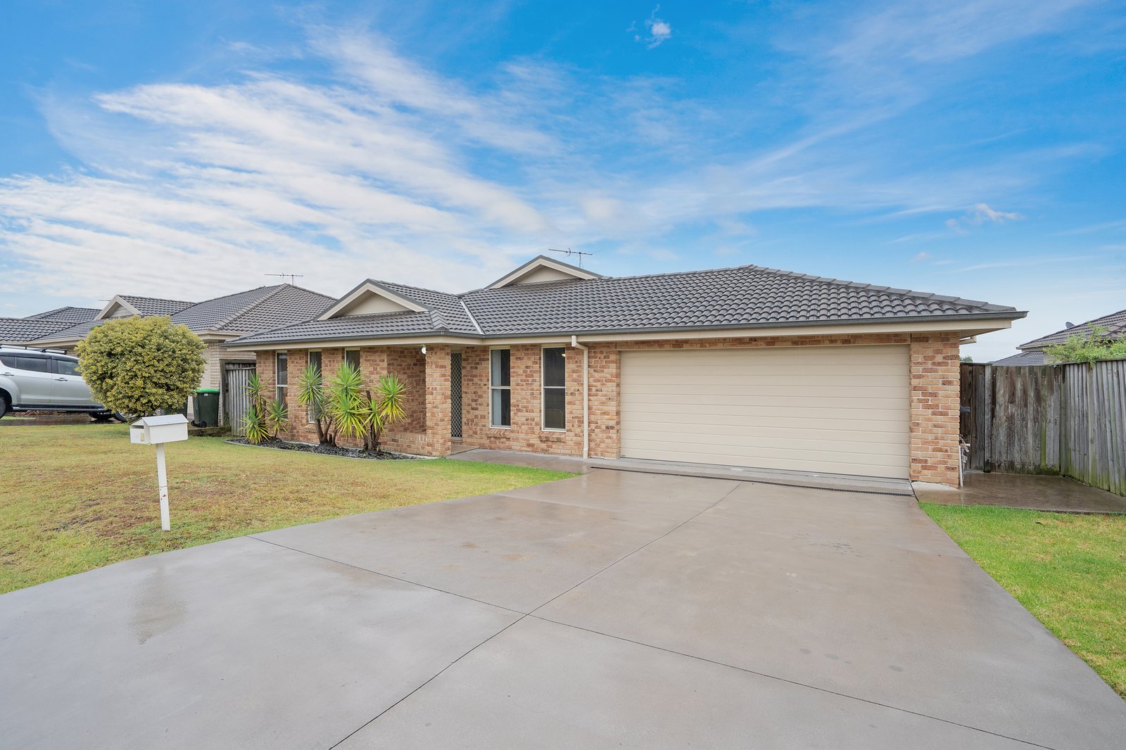8 Trellis court Branxton NSW 2335  BRANXTON 7