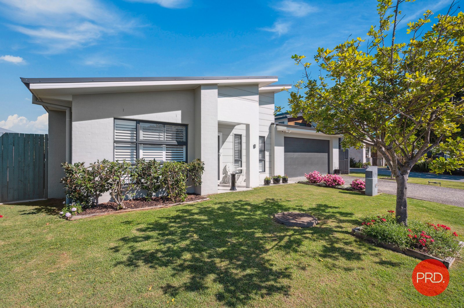 8 Trevally Street KORORA 1