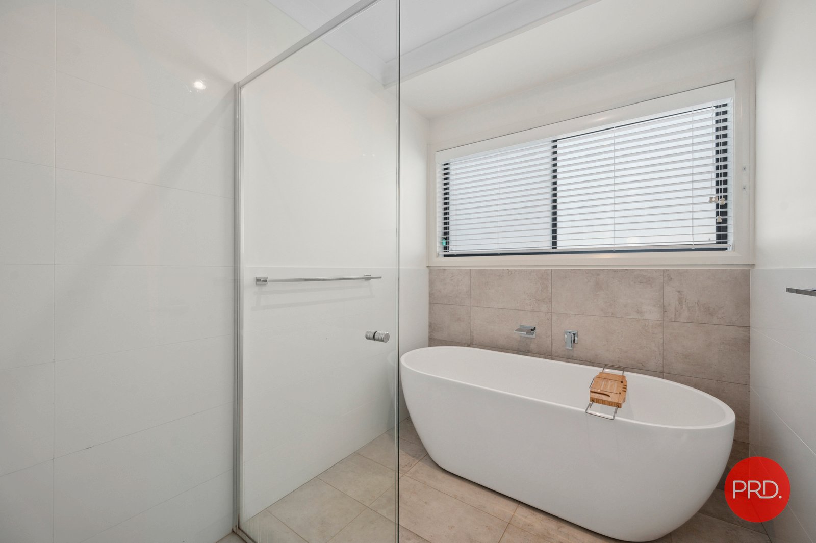 8 Trevally Street KORORA 16