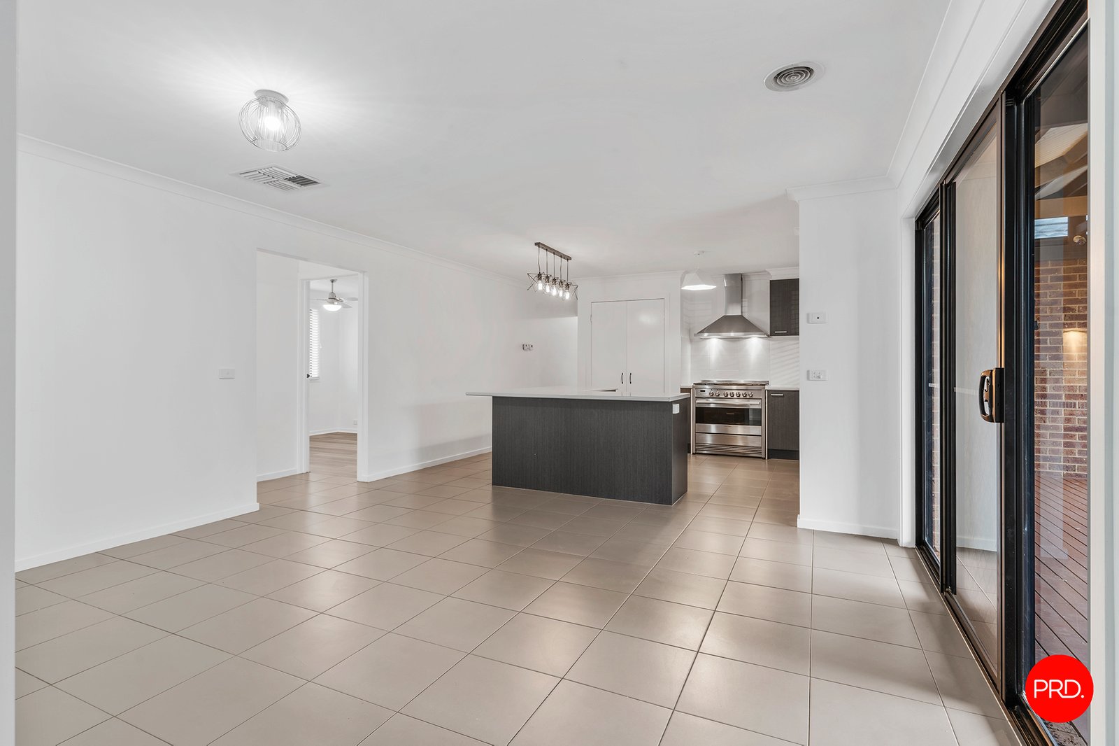 8 Triplett Avenue ASCOT 5