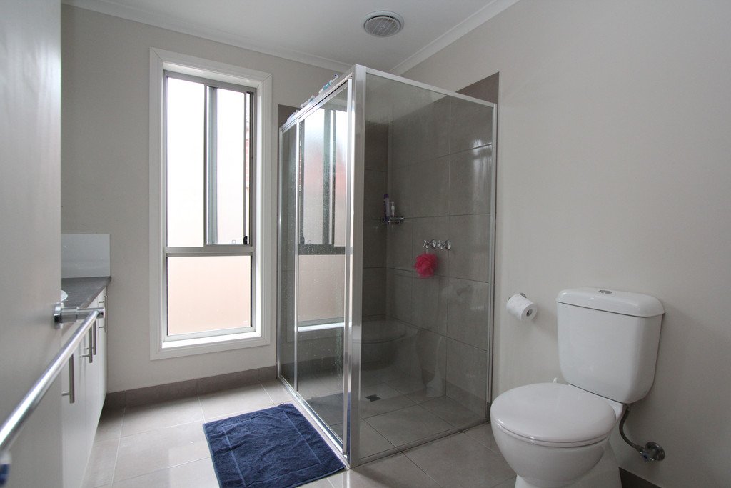 8 Tristan Drive SEBASTOPOL 7