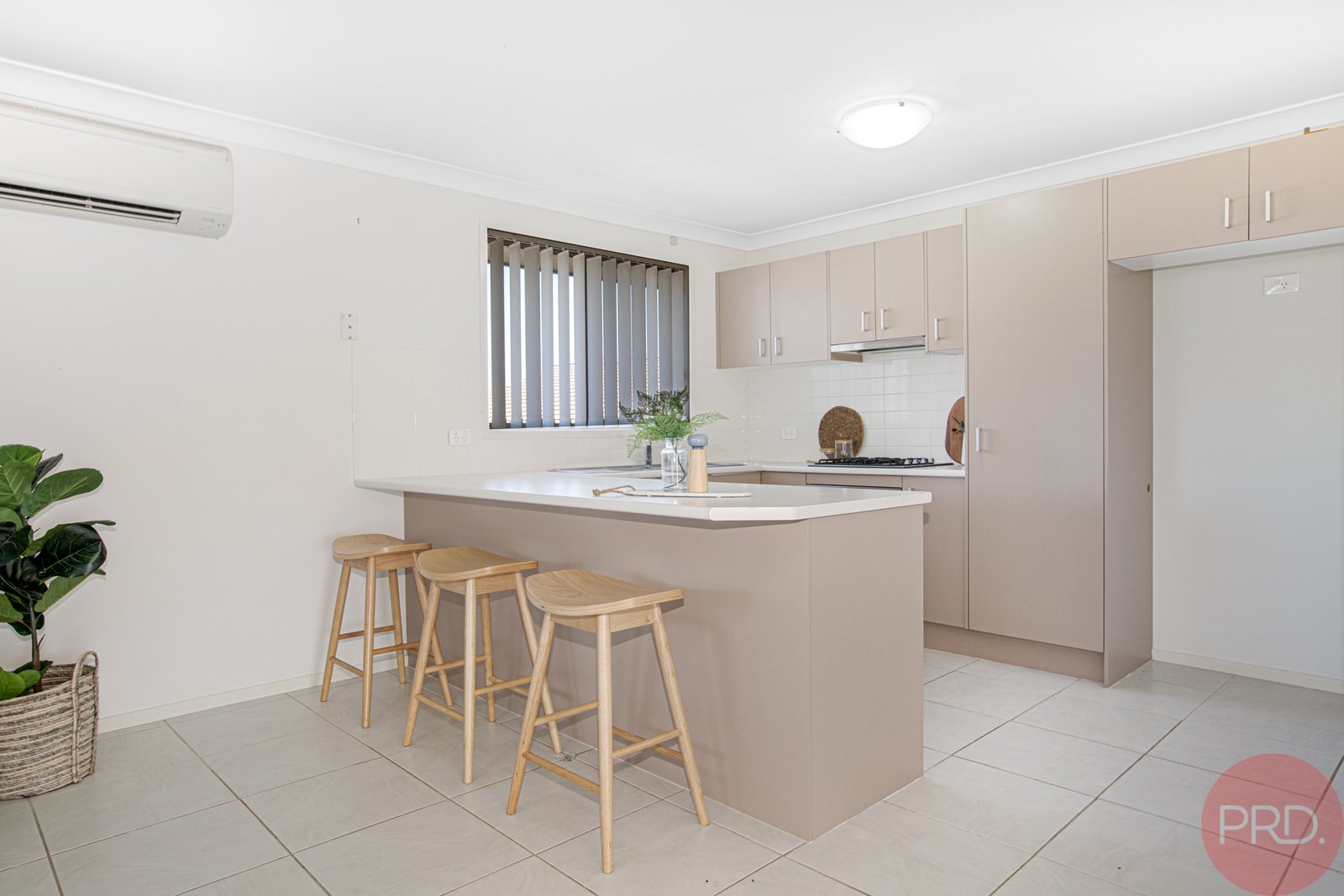 8 Undercliff Street CLIFTLEIGH 3