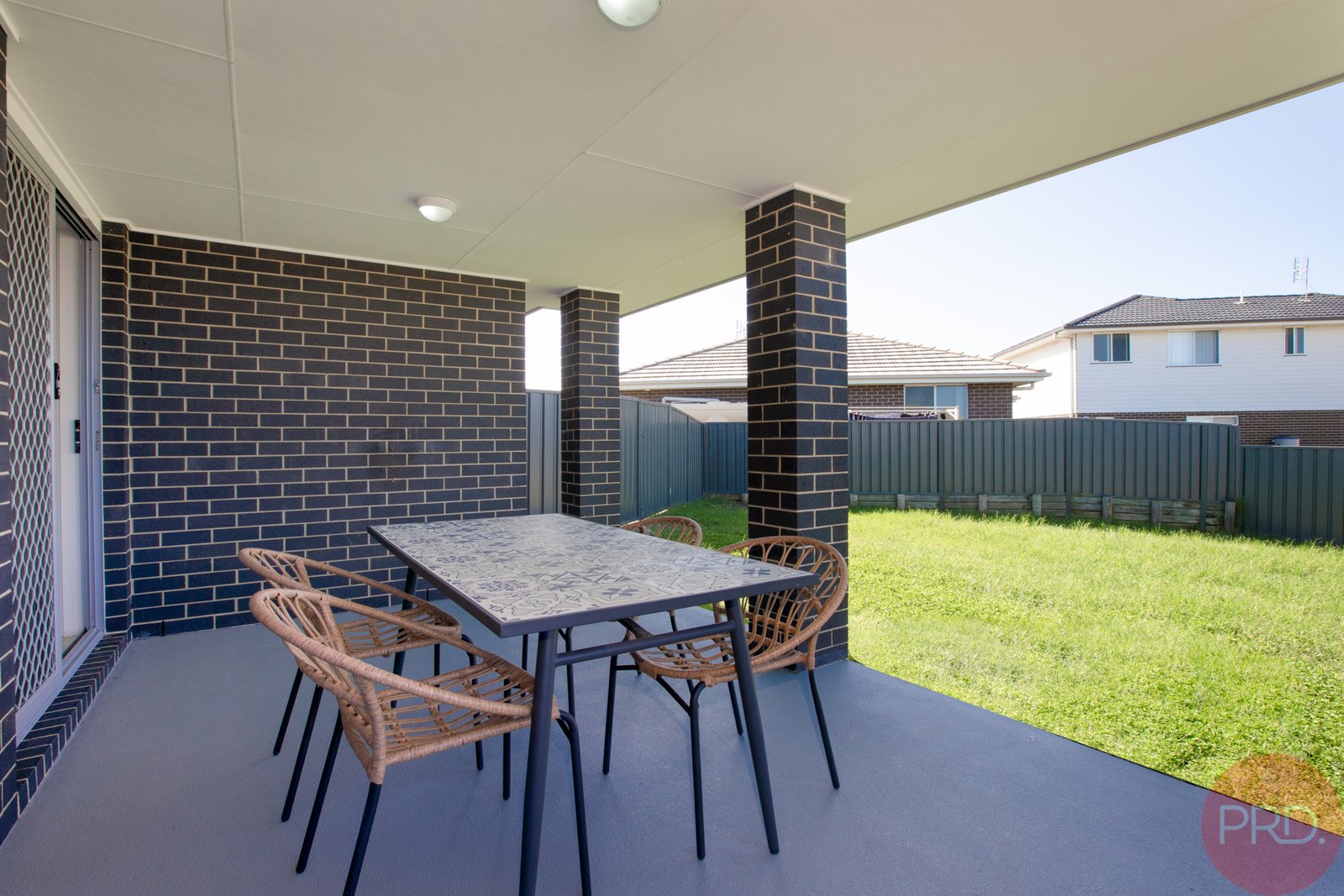 8 Undercliff Street CLIFTLEIGH 11