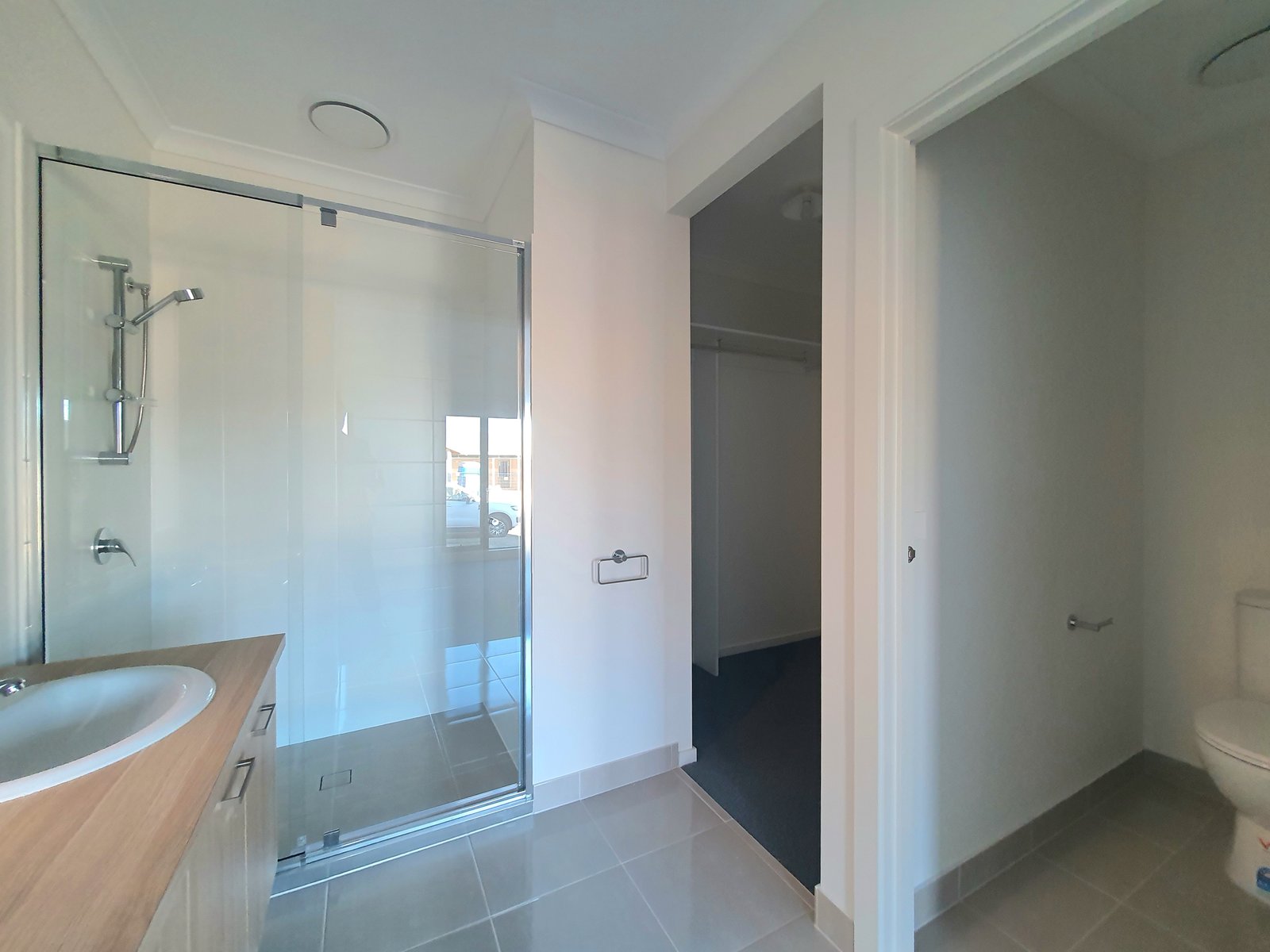 Gallery: 8 Vandelay Avenue