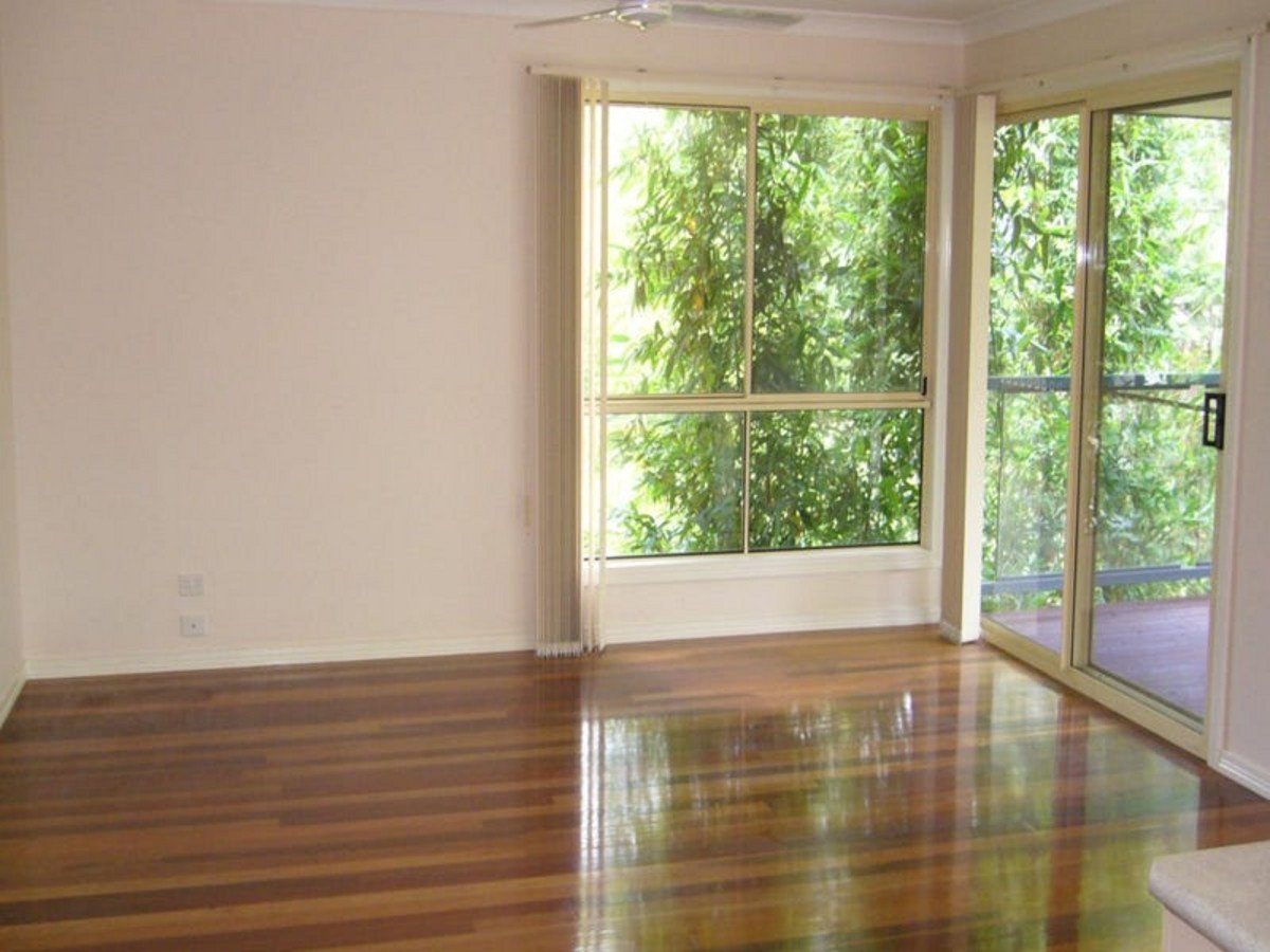 8 Vantage Point Drive BURLEIGH HEADS 1