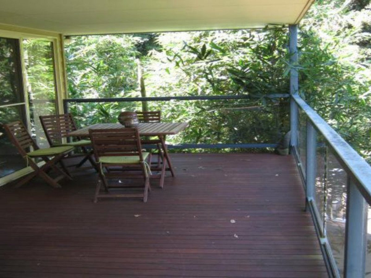 8 Vantage Point Drive BURLEIGH HEADS 6