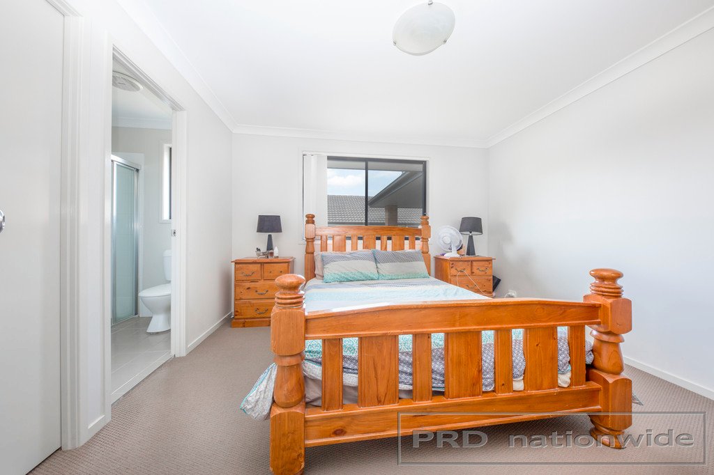 8 Verdelho Ave  CESSNOCK 6