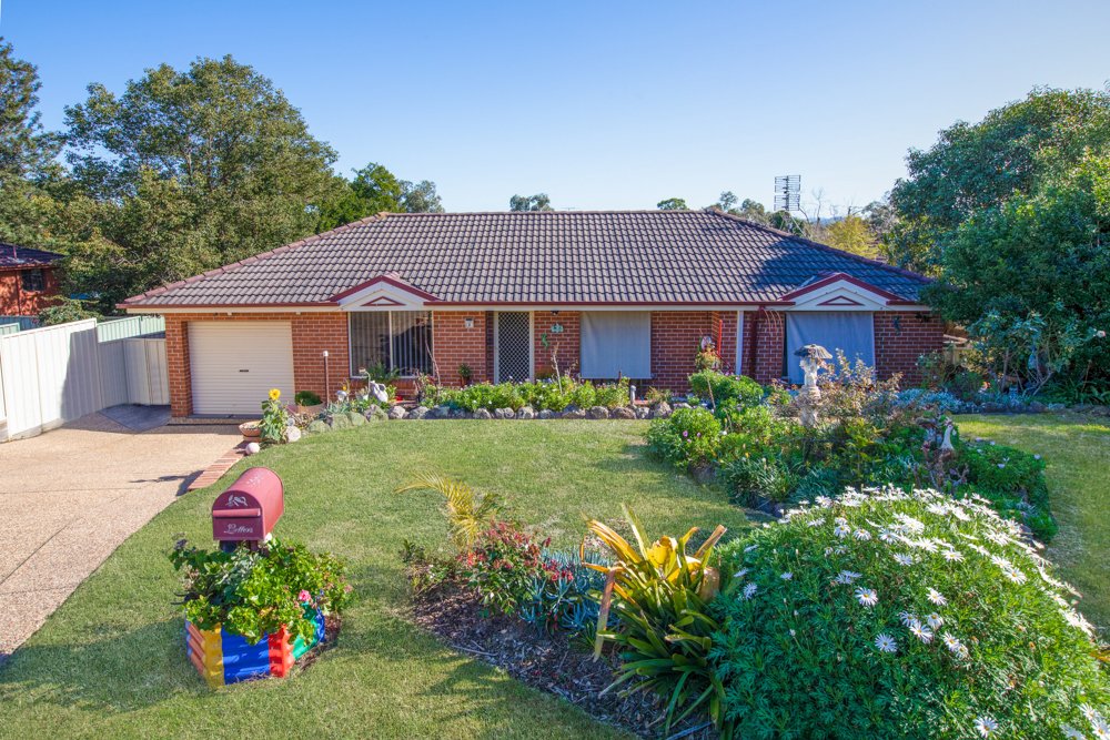 8 Verona Close RUTHERFORD 1