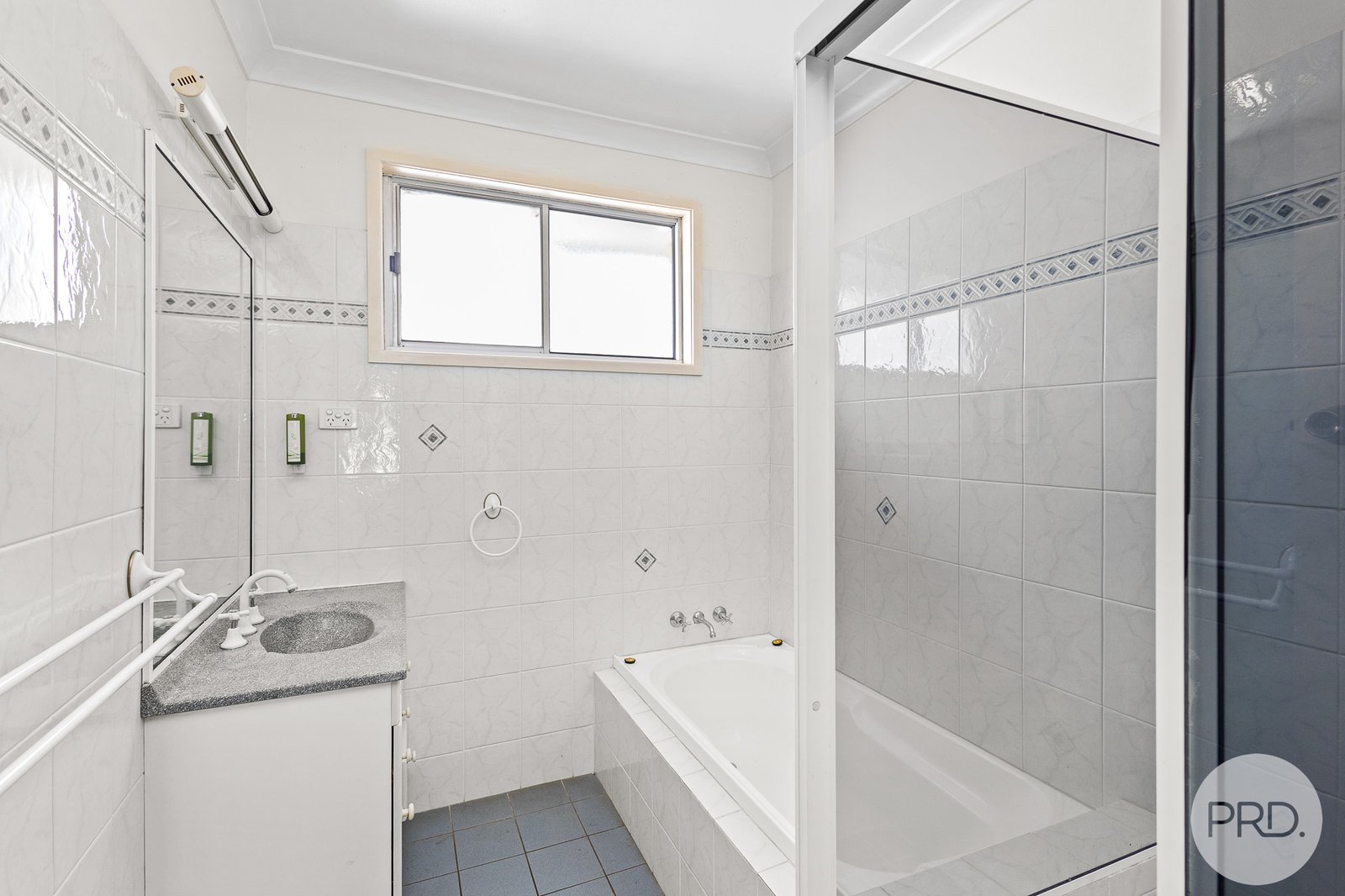 8 Verona Road SHOAL BAY 22