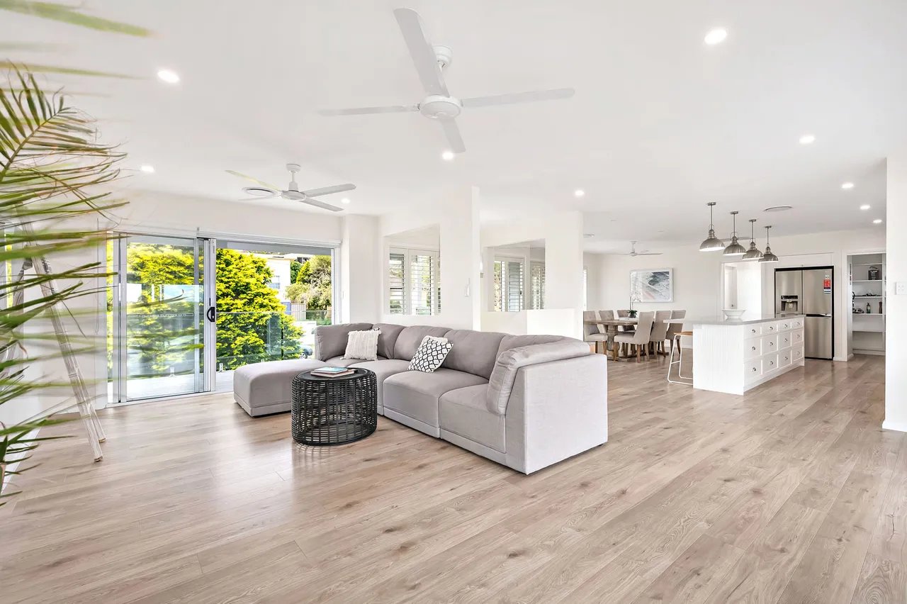 8 Victor Parade SHOAL BAY 1