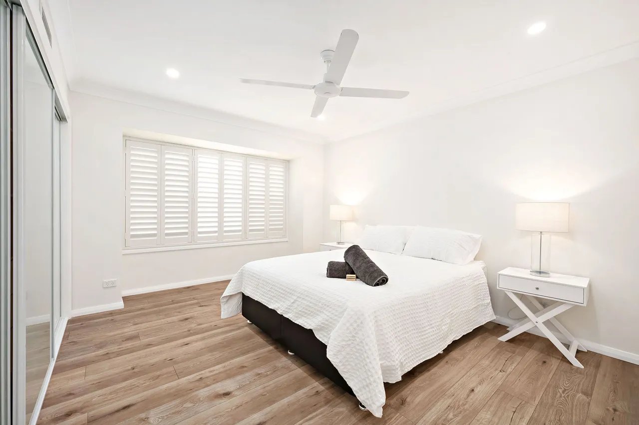 8 Victor Parade SHOAL BAY 11