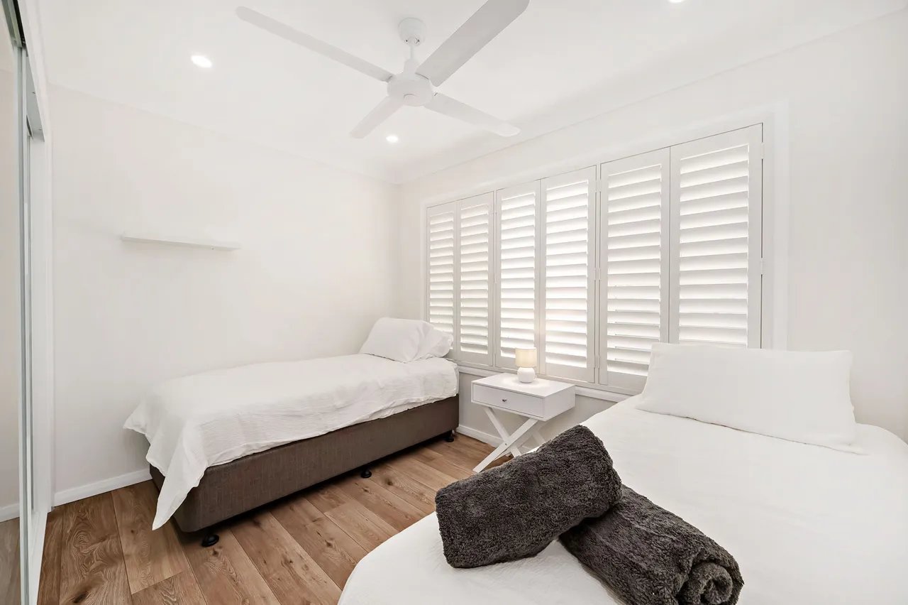 8 Victor Parade SHOAL BAY 12