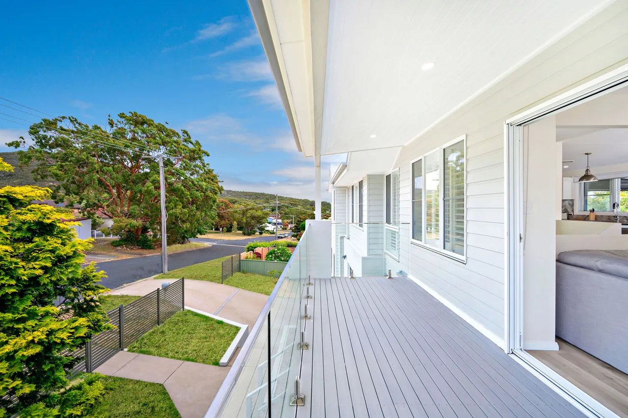 8 Victor Parade SHOAL BAY 16