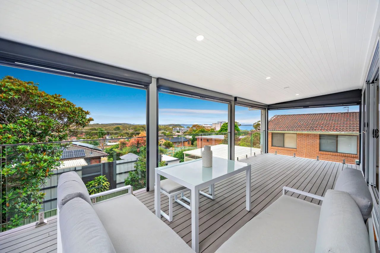 8 Victor Parade SHOAL BAY 17