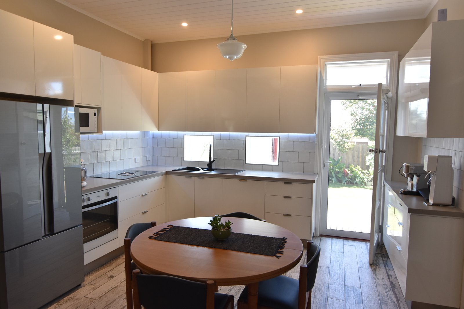 Gallery: 8 Villamanta Street