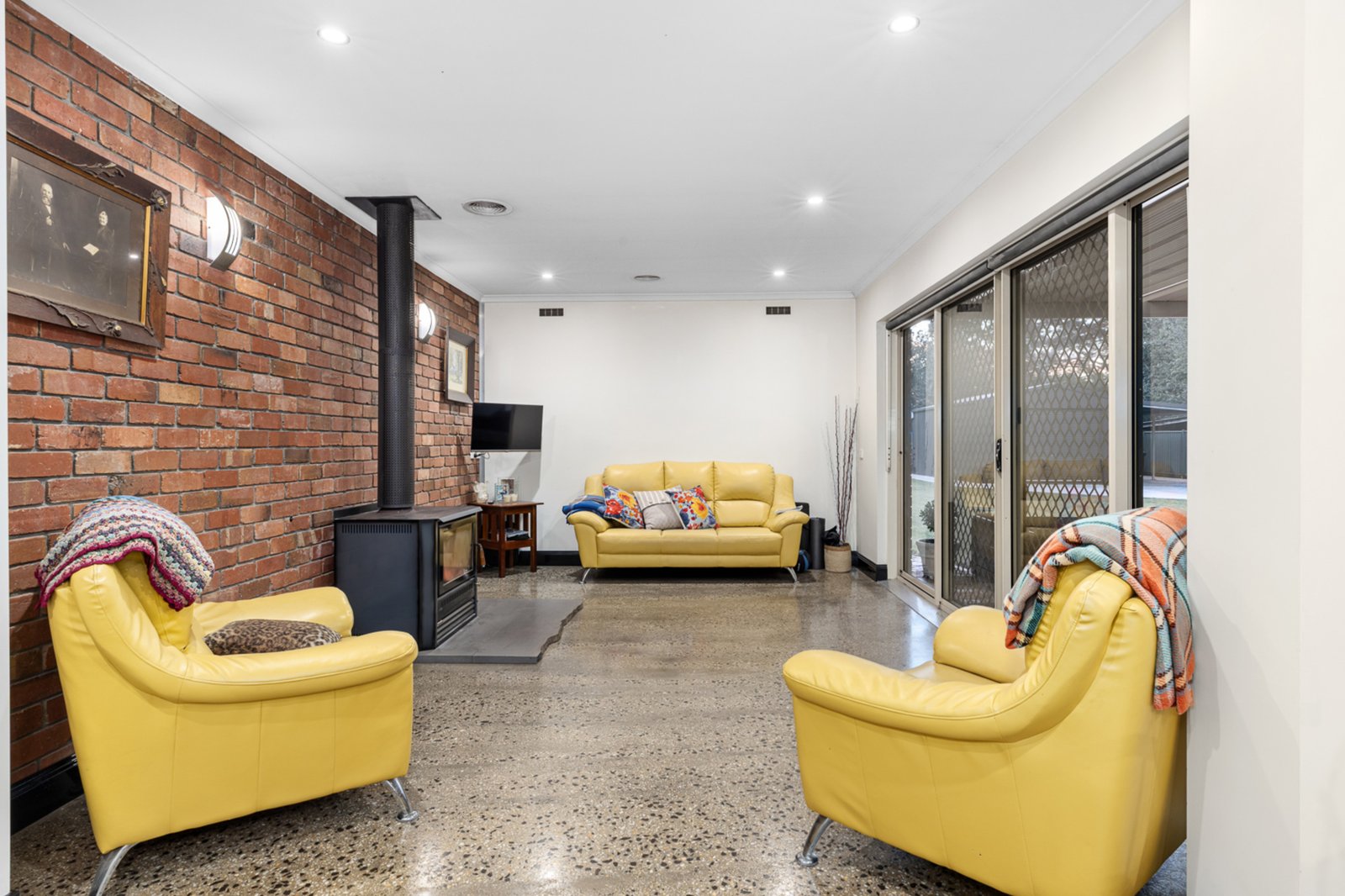 Gallery: 8 Vincent Court