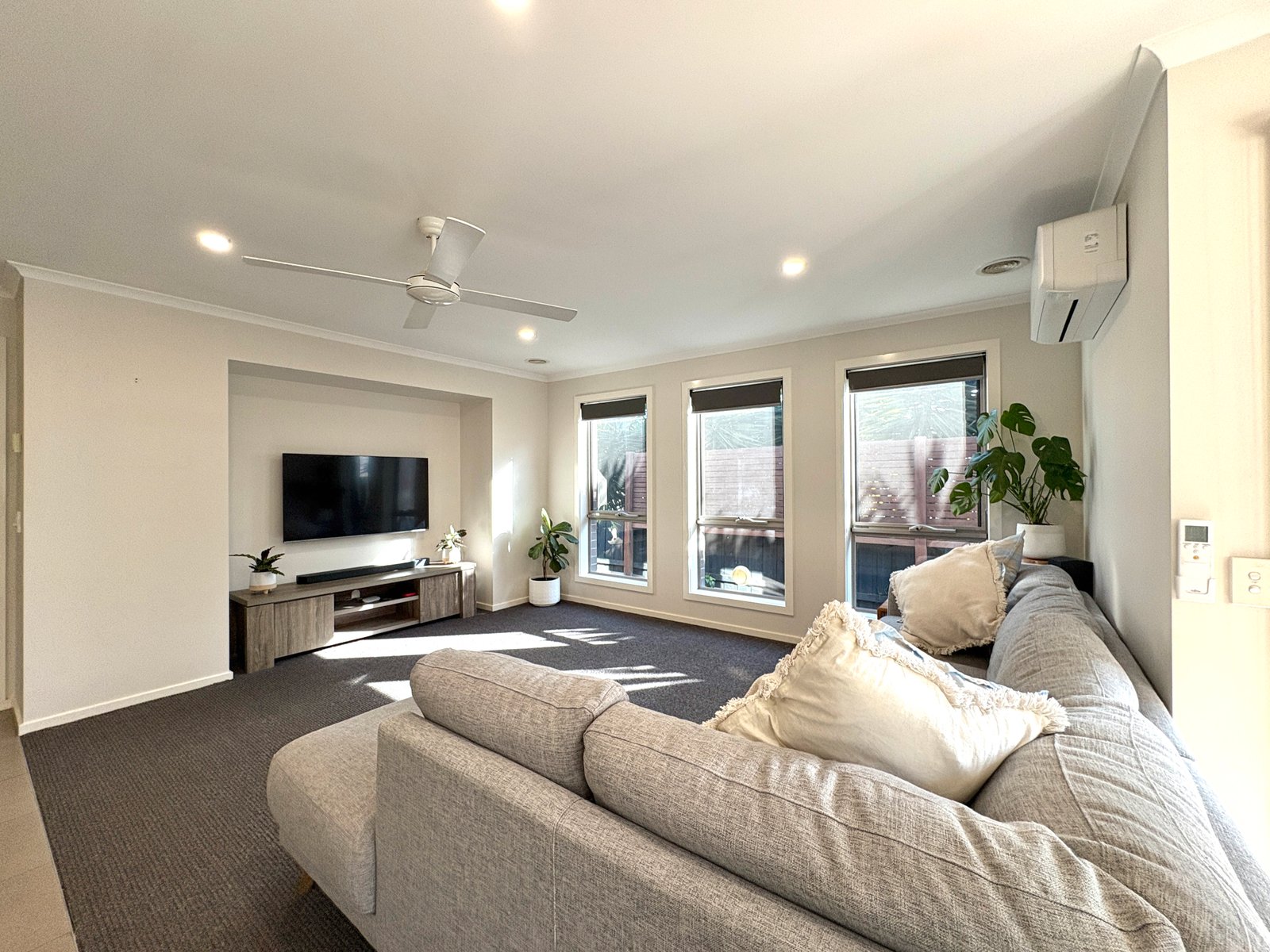 Gallery: 8 Volare Way