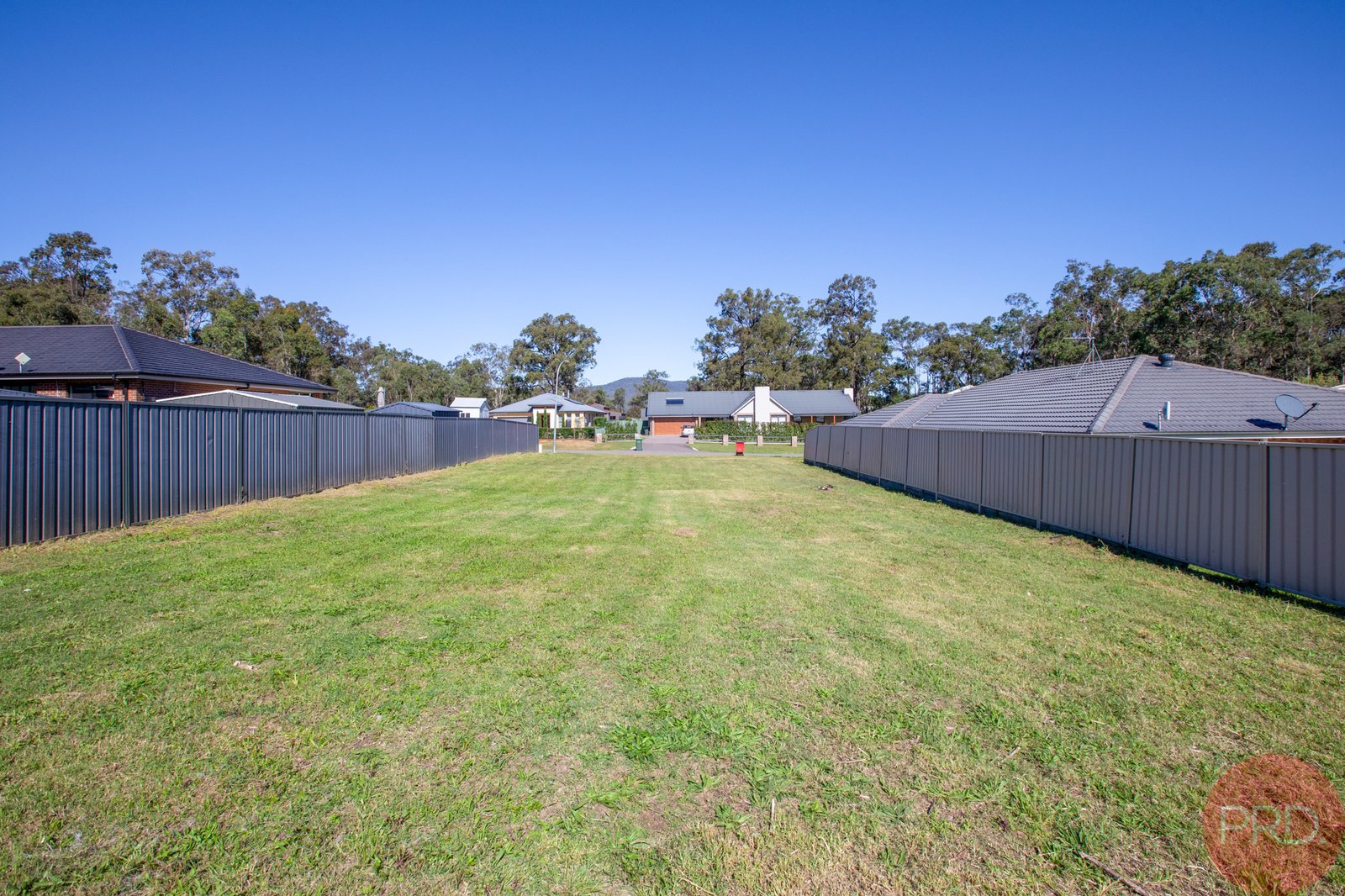 8 Vulture Street ELLALONG 3