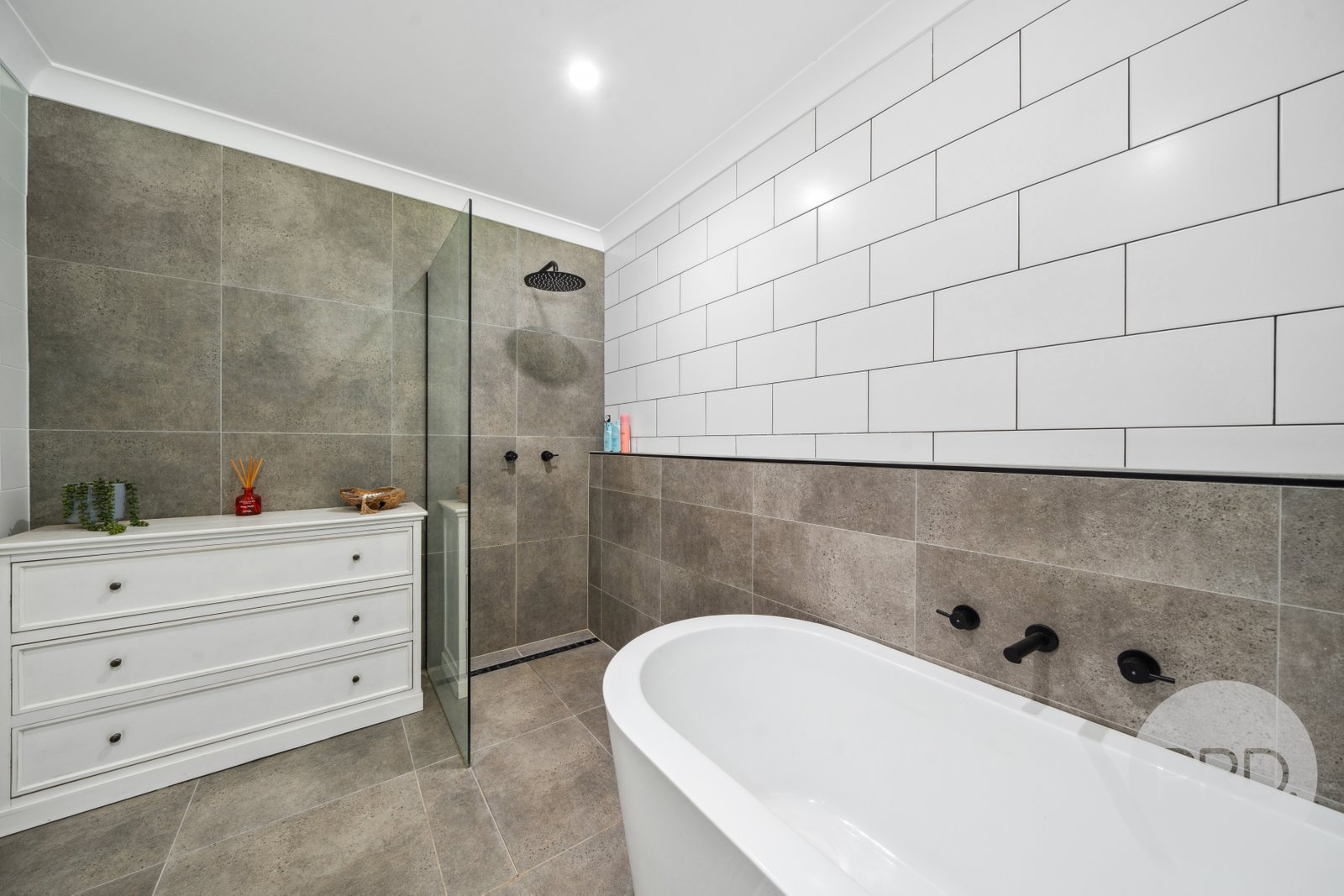 8 Walana Crescent KOORINGAL 13