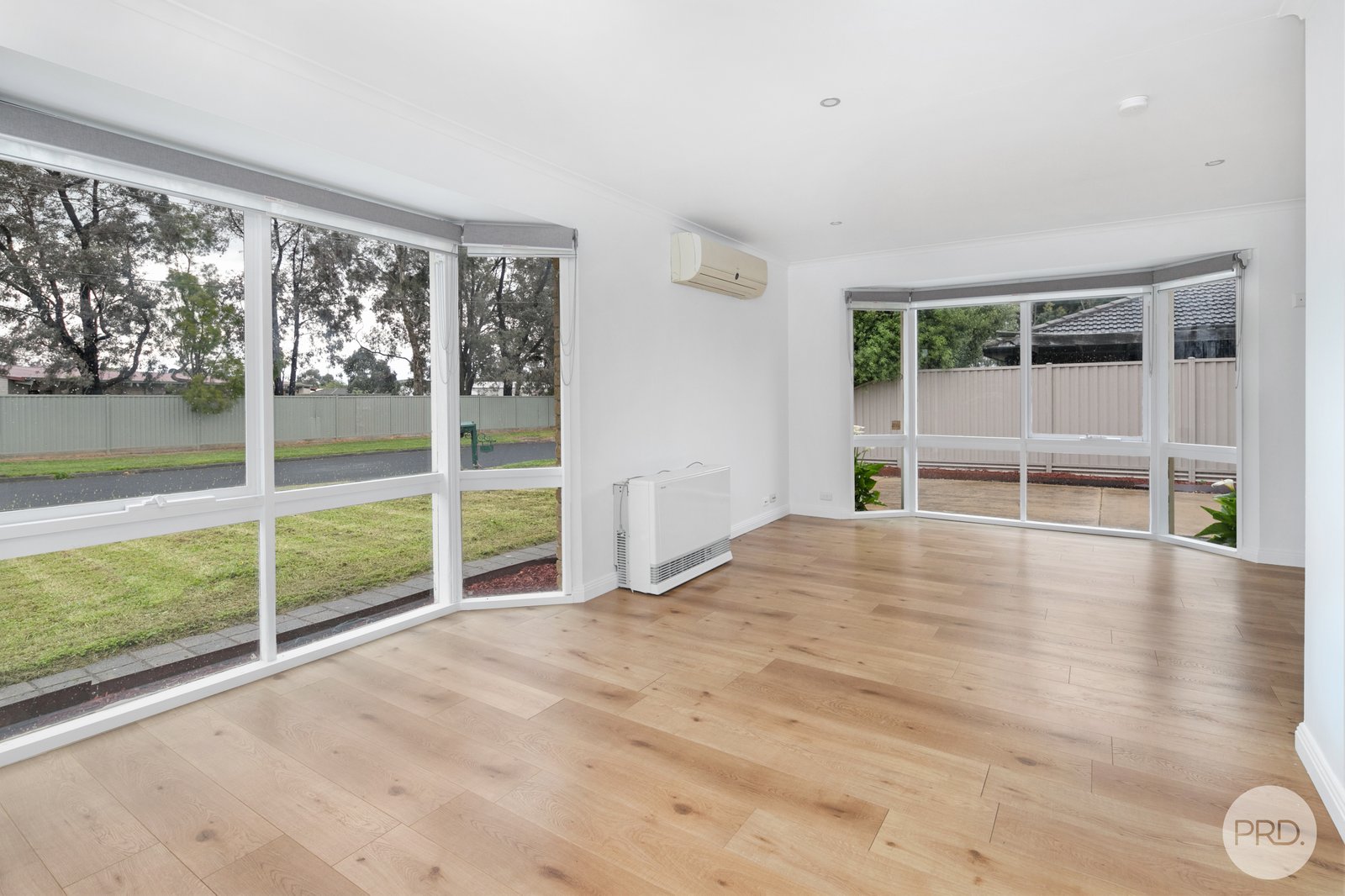 8 Waltham Drive MITCHELL PARK 5