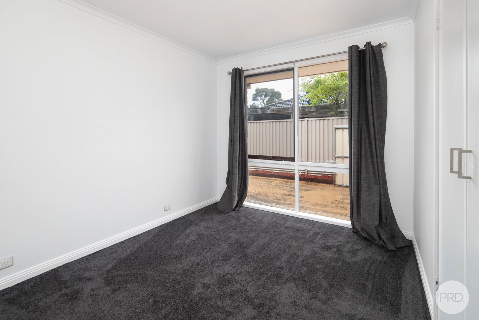 8 Waltham Drive MITCHELL PARK 11