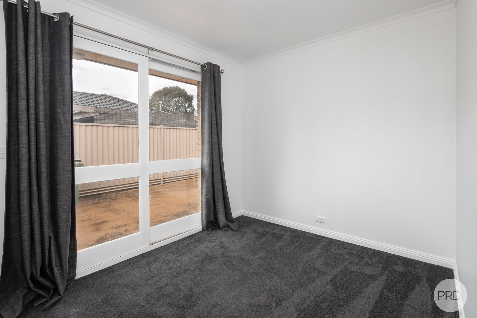 8 Waltham Drive MITCHELL PARK 12