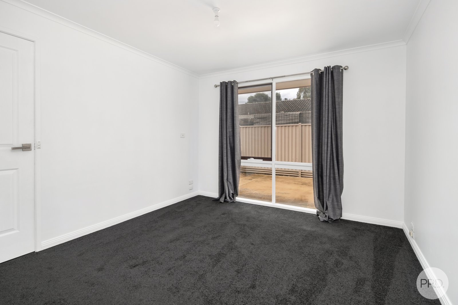 8 Waltham Drive MITCHELL PARK 13