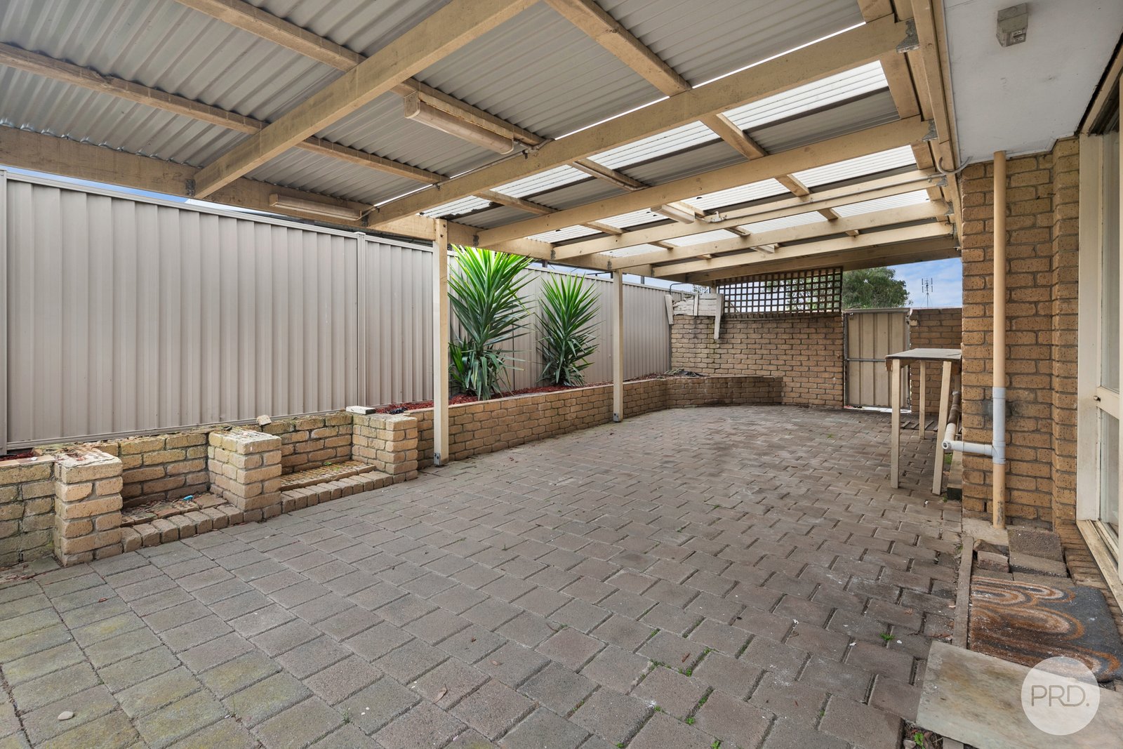 8 Waltham Drive MITCHELL PARK 14