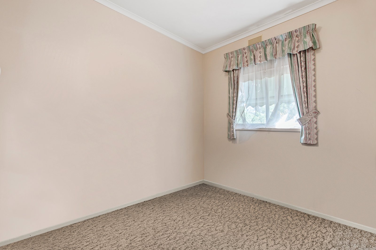 8 Warde Street GOORNONG 8