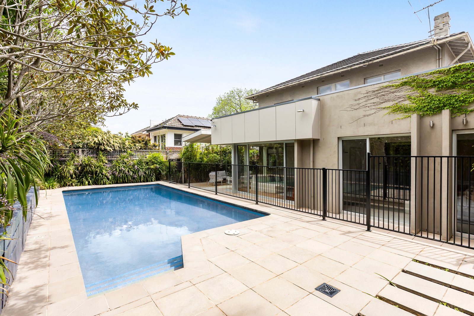 Real Estate and Property in 8 Warra Street, Toorak, VIC