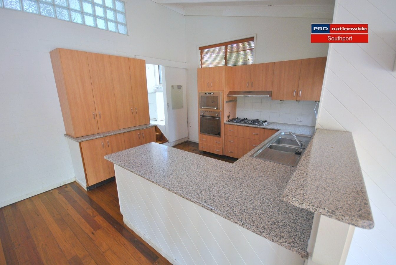 8 Warrawee Ave  ASHMORE 4