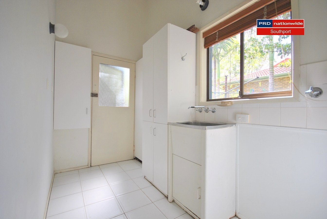 8 Warrawee Ave  ASHMORE 21