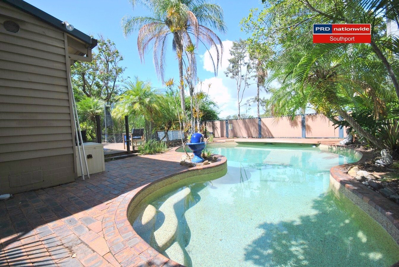 8 Warrawee Ave  ASHMORE 2