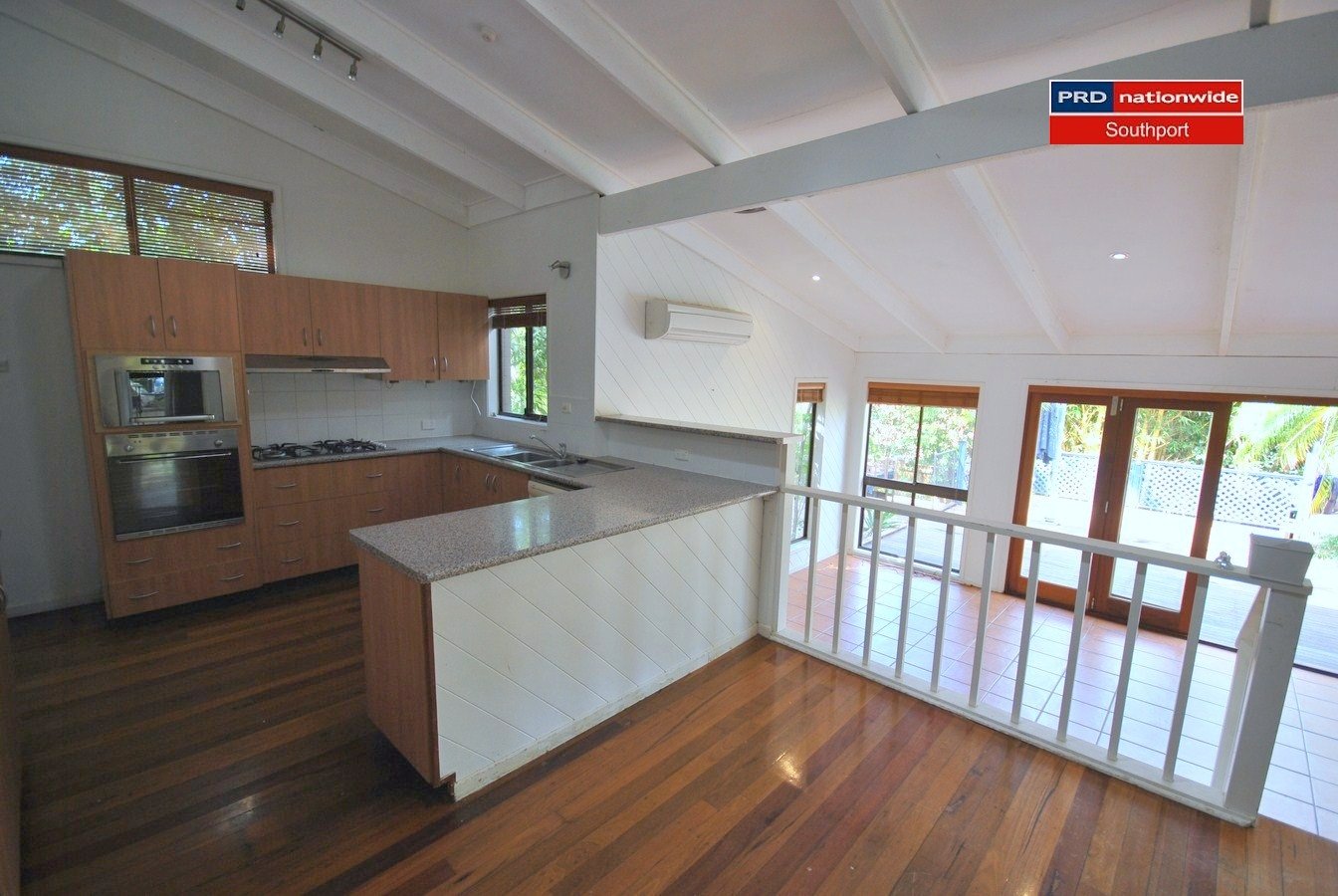 8 Warrawee Ave  ASHMORE 3